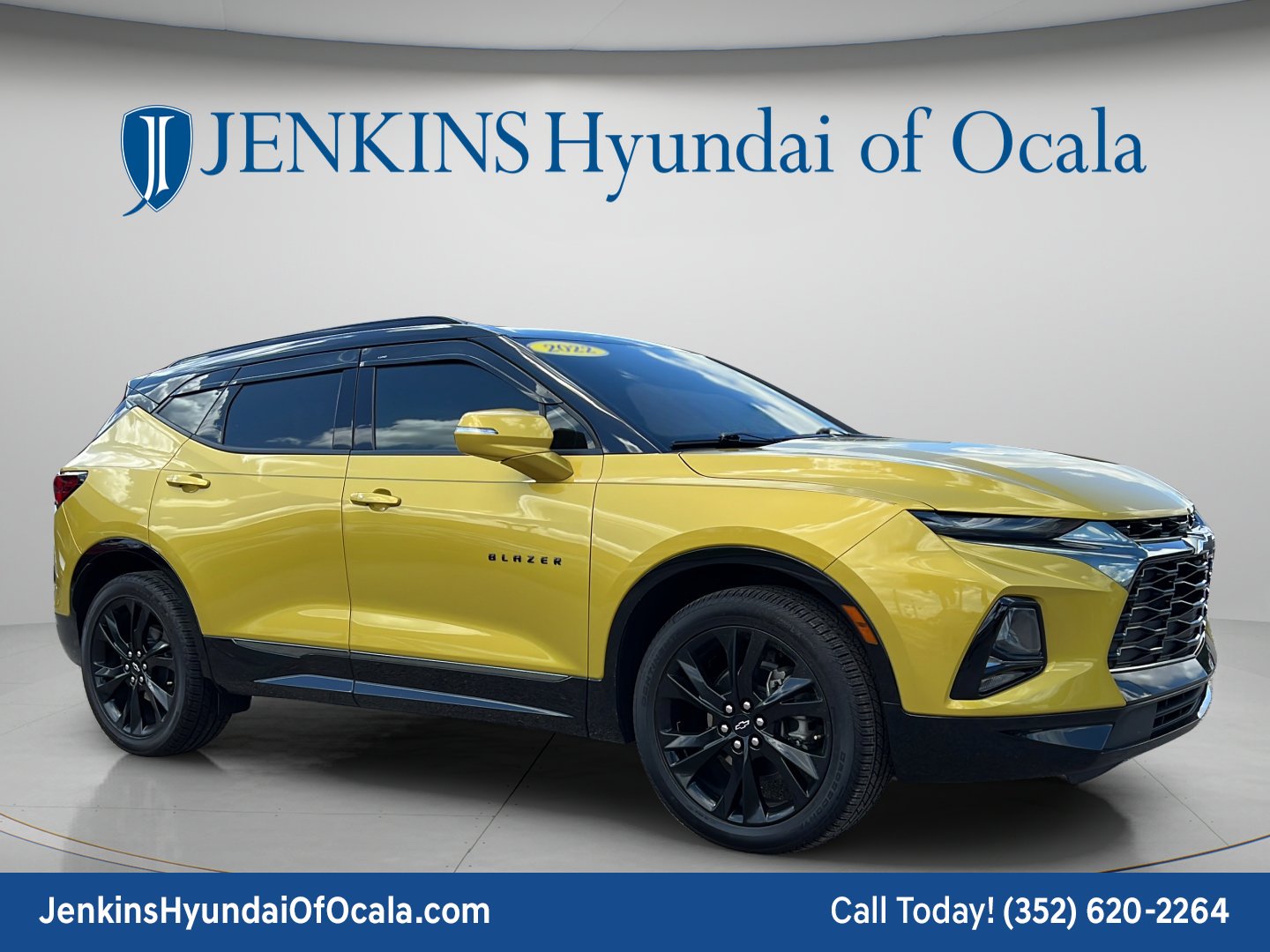 Used 2022 Nitro Yellow Metallic Chevrolet RS image 1