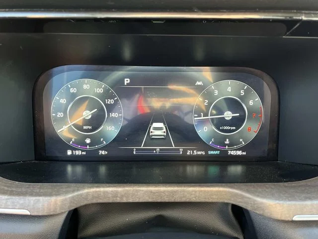 Used 2022 Silver Kia X-Line SX Prestige image 37