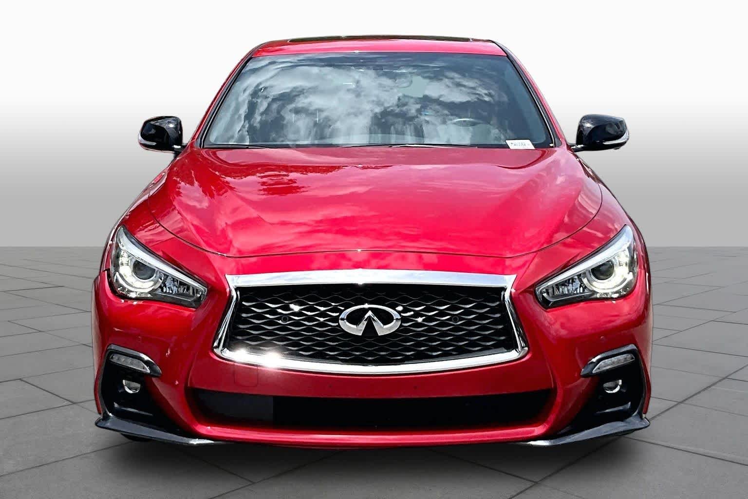 Used 2018 Dynamic Sunstone Red INFINITI RED SPORT 400 image 4