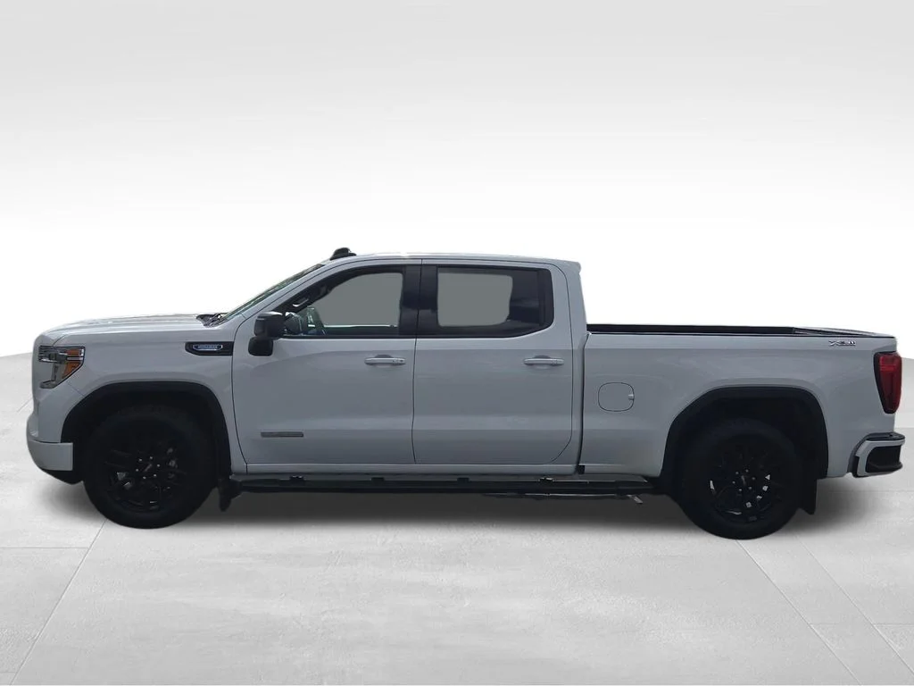 Used 2021 White GMC Elevation image 14