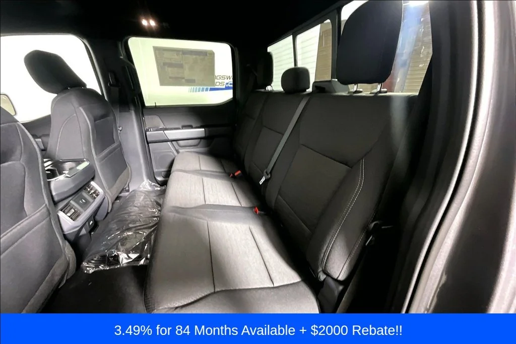 New 2026 Carbonized Gray Metallic Ford XLT image 10