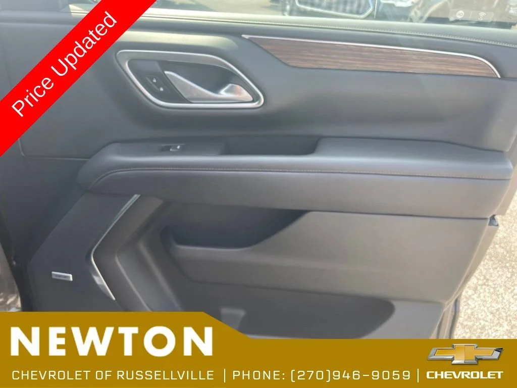 Used 2021 GRAYWOOD METALLIC Chevrolet High Country image 23