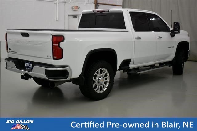 Used 2025 Summit White Chevrolet LTZ image 14