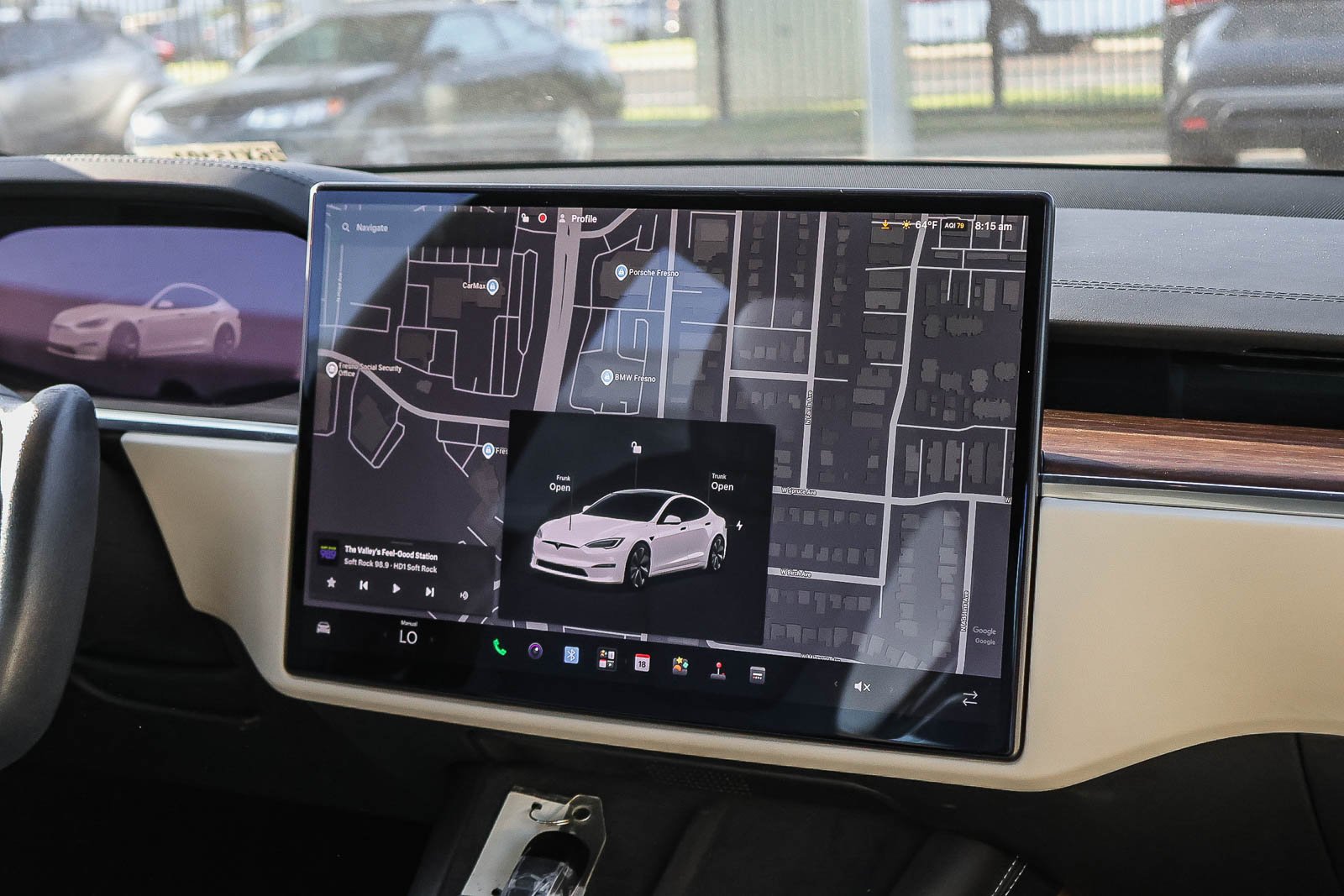 Used 2022 White Tesla Base image 17