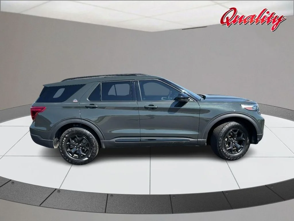 Used 2022 Forged Green Metallic Ford Timberline image 2
