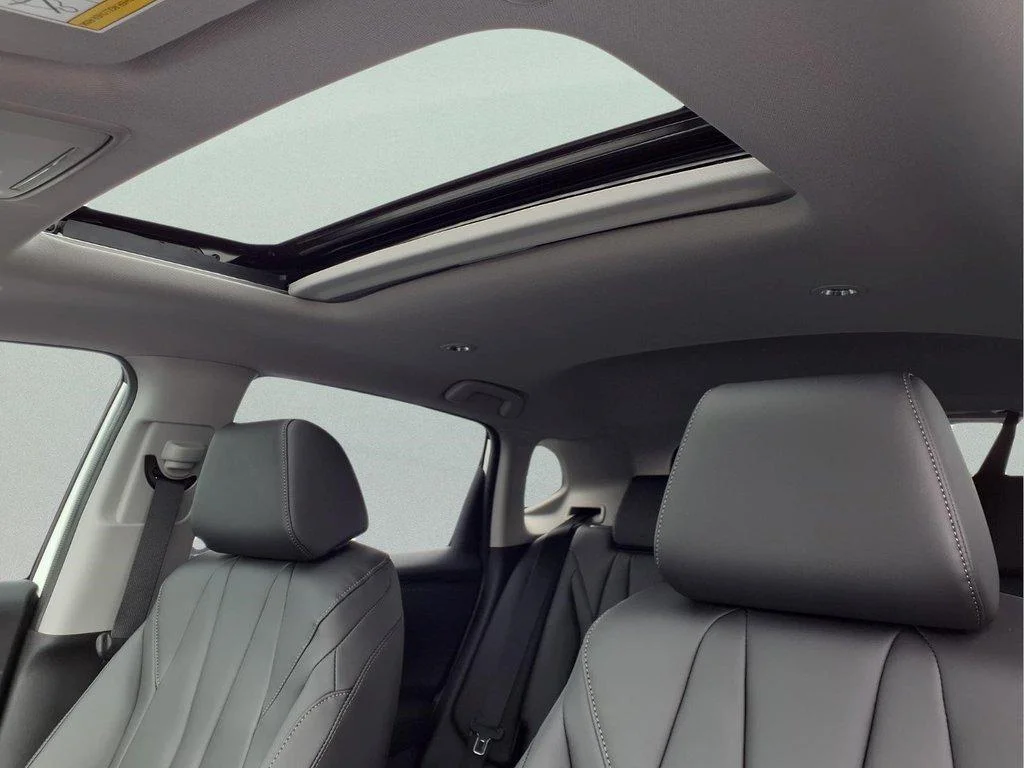 New 2026 Platinum White Pearl Acura FWD image 17