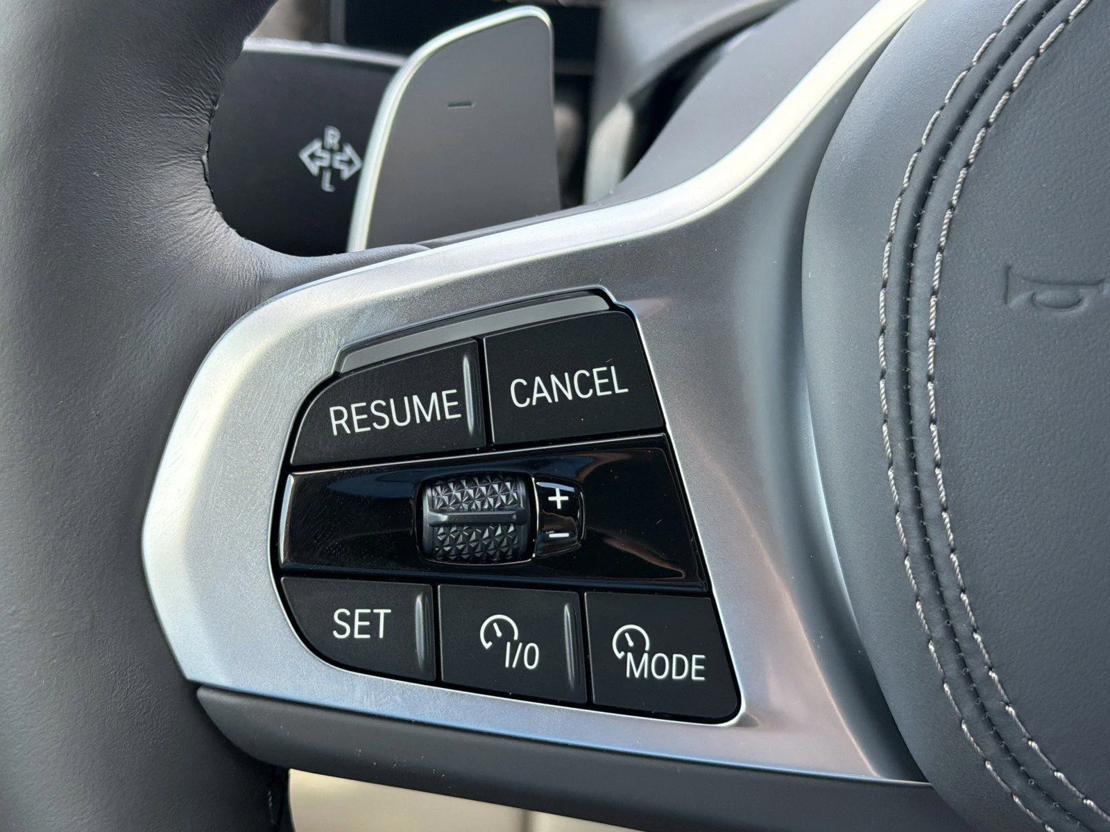 New 2027 Dravit Grey Metallic BMW xDrive40i image 34