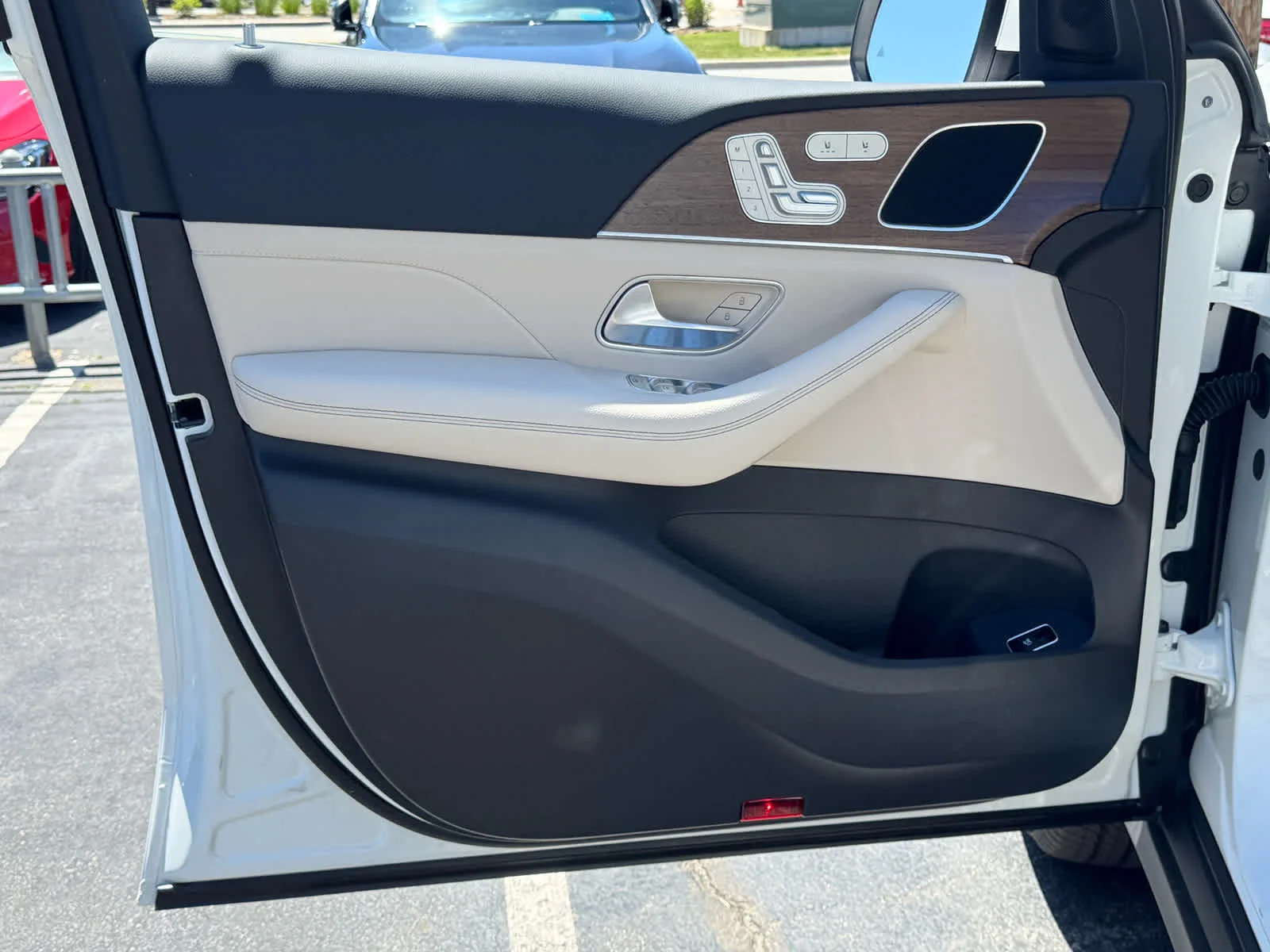New 2026 Polar White Mercedes-Benz GLE 350 image 17