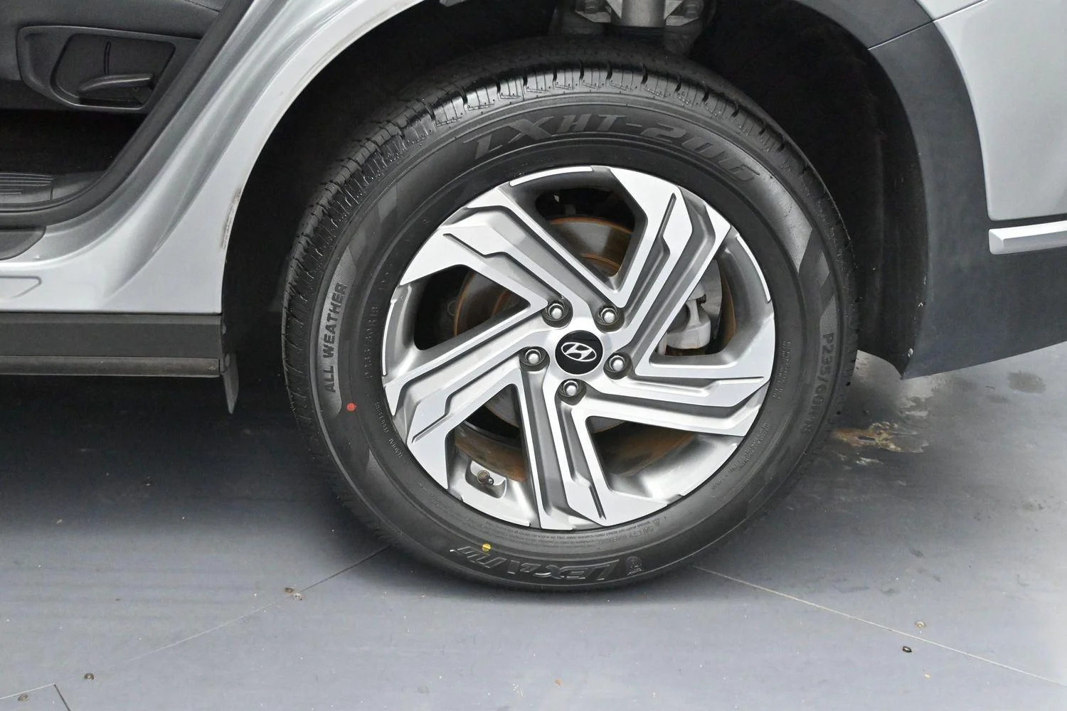 Used 2021 Shimmering Silver Hyundai SEL image 32