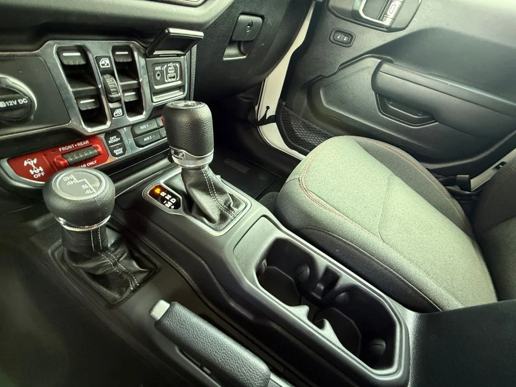 Used 2026 White Jeep Rubicon image 22