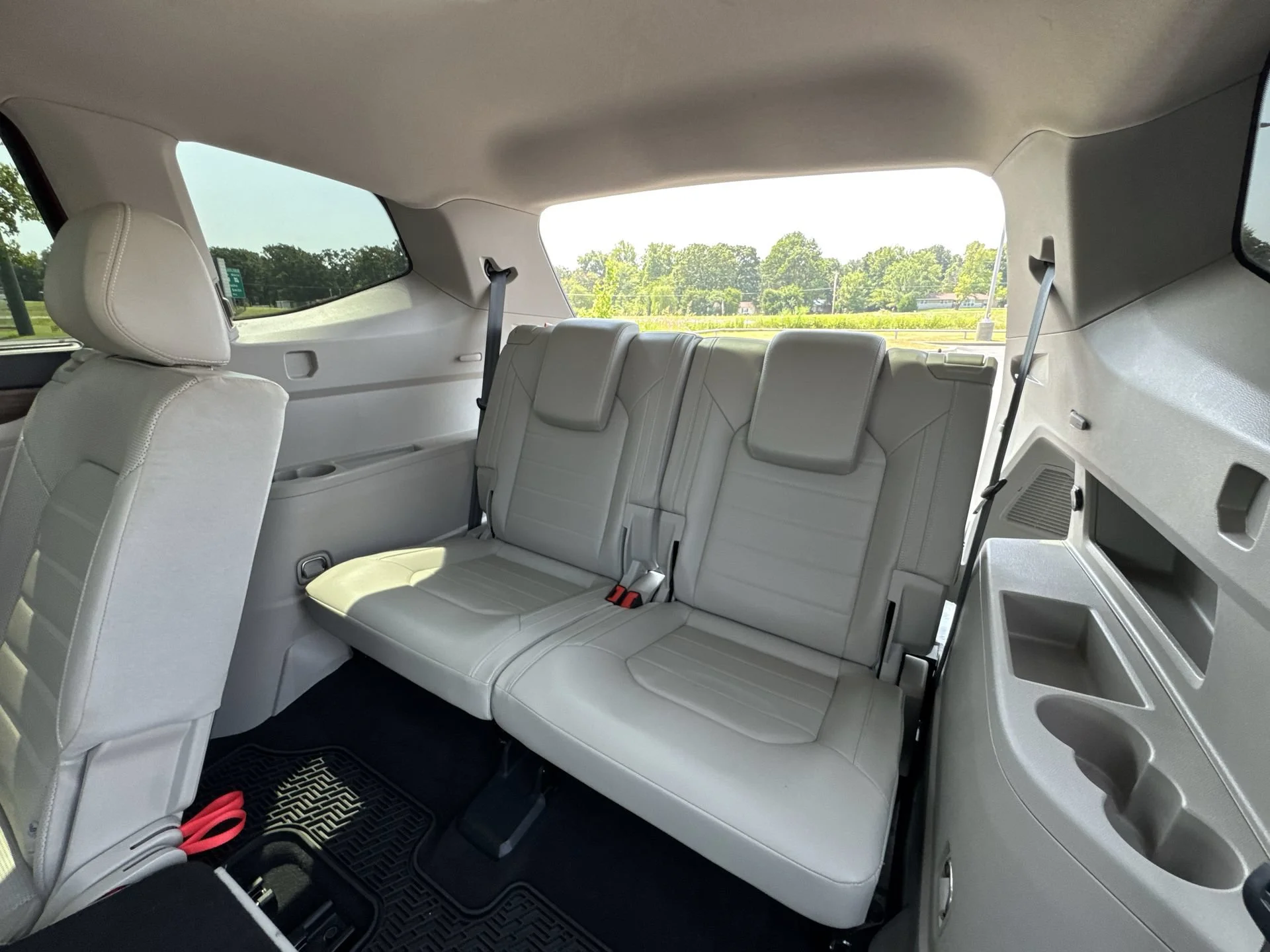 2024 Volkswagen Atlas SEL - Photo 23