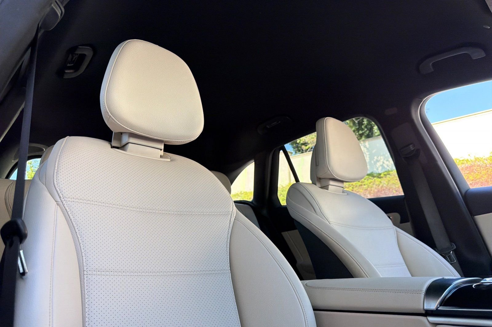 Certified Used 2024 Blue Mercedes-Benz GLC 300 image 10