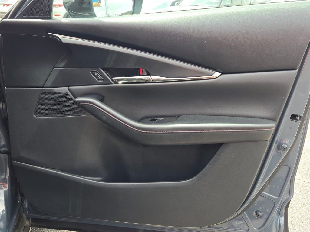 Used 2023 Gray Mazda 2.5 S Carbon Edition image 8