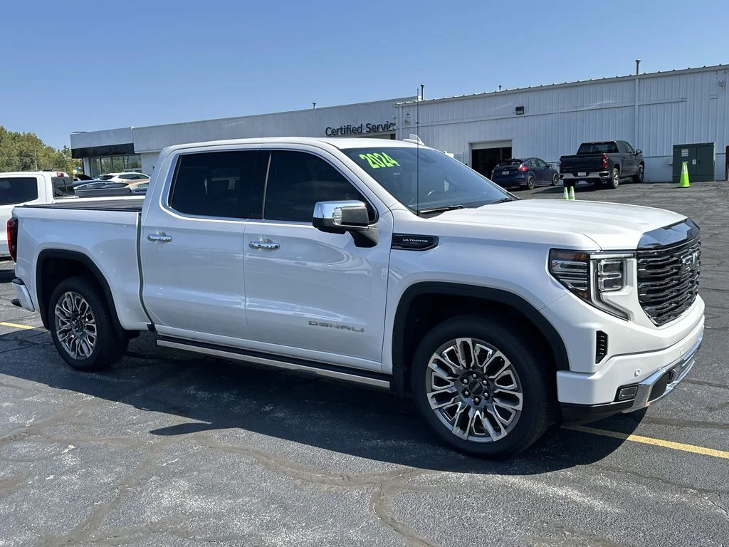 Used 2024 White GMC Denali Ultimate image 2