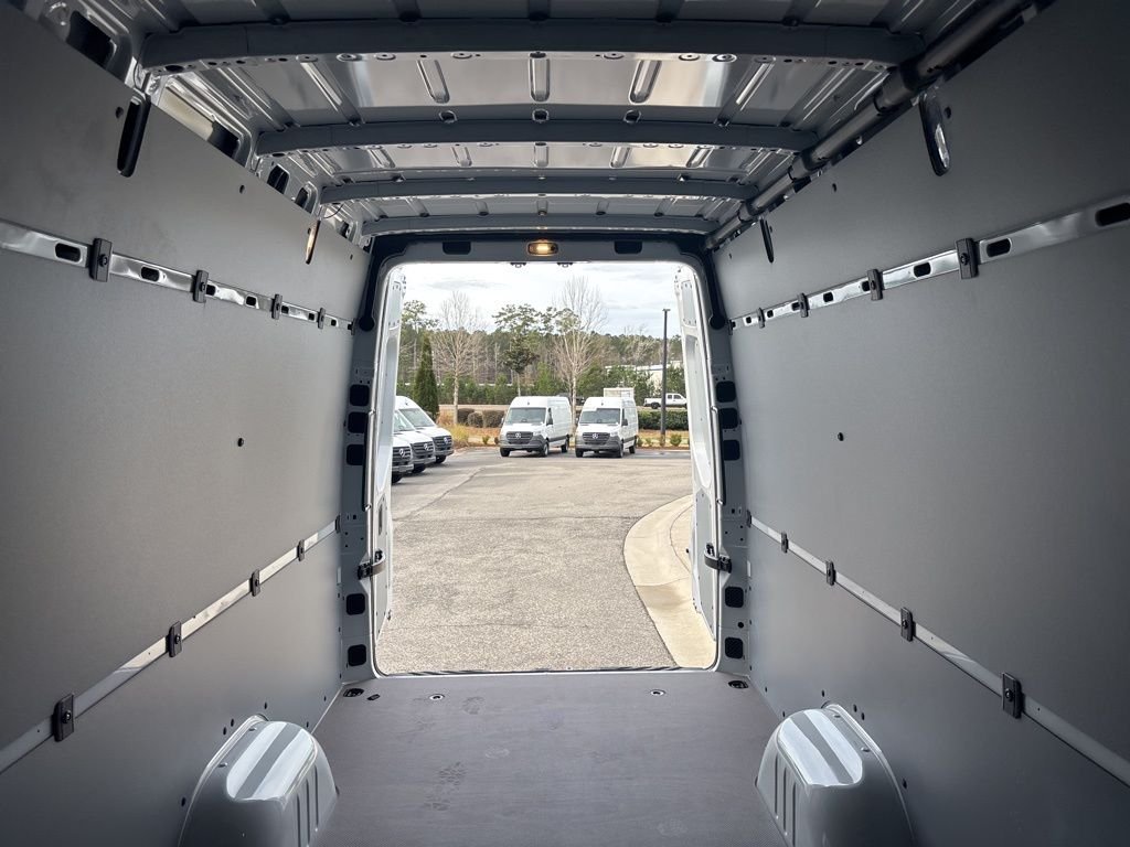 New 2026 White Mercedes-Benz Cargo 170 WB image 18