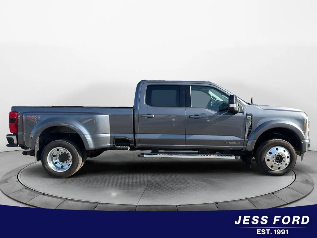 Used 2024 Carbonized Gray Metallic Ford LARIAT image 5