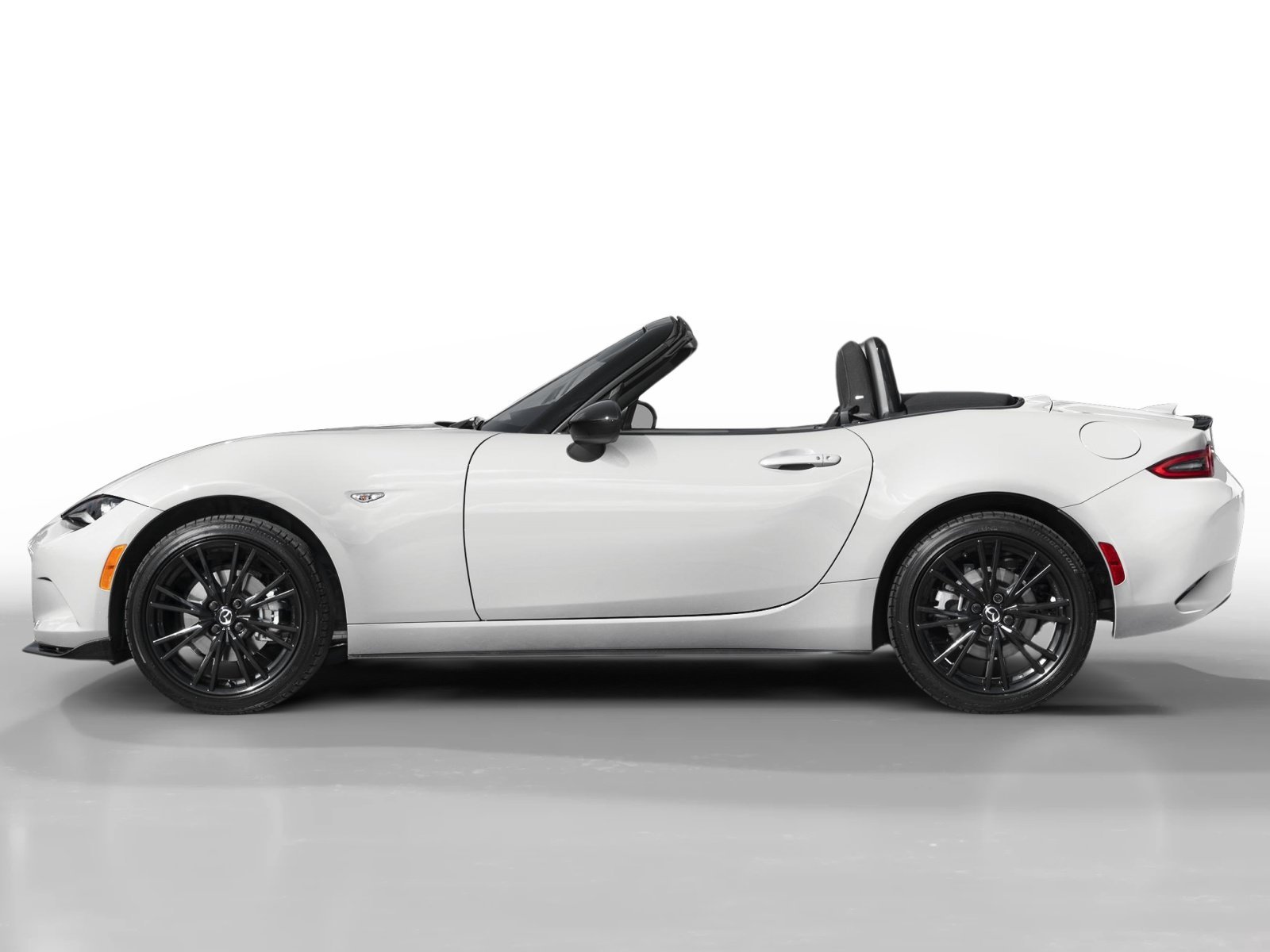 New 2026 Snowflake White Pearl Mica Mazda Club image 3