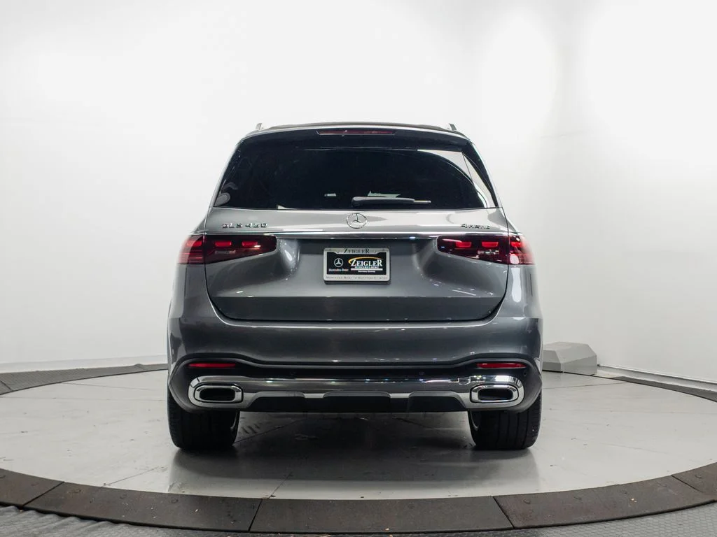 Certified Used 2025 Selenite Gray Metallic Mercedes-Benz GLS 450 image 31