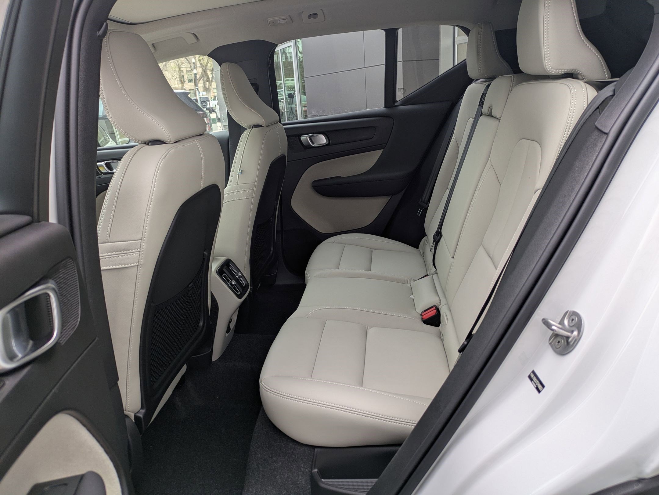New 2026 Crystal White Volvo Plus image 15