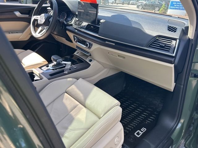 Used 2024 Green Audi 45 S line Premium image 10