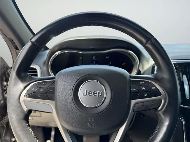 Used 2021 Gray Jeep Limited image 13