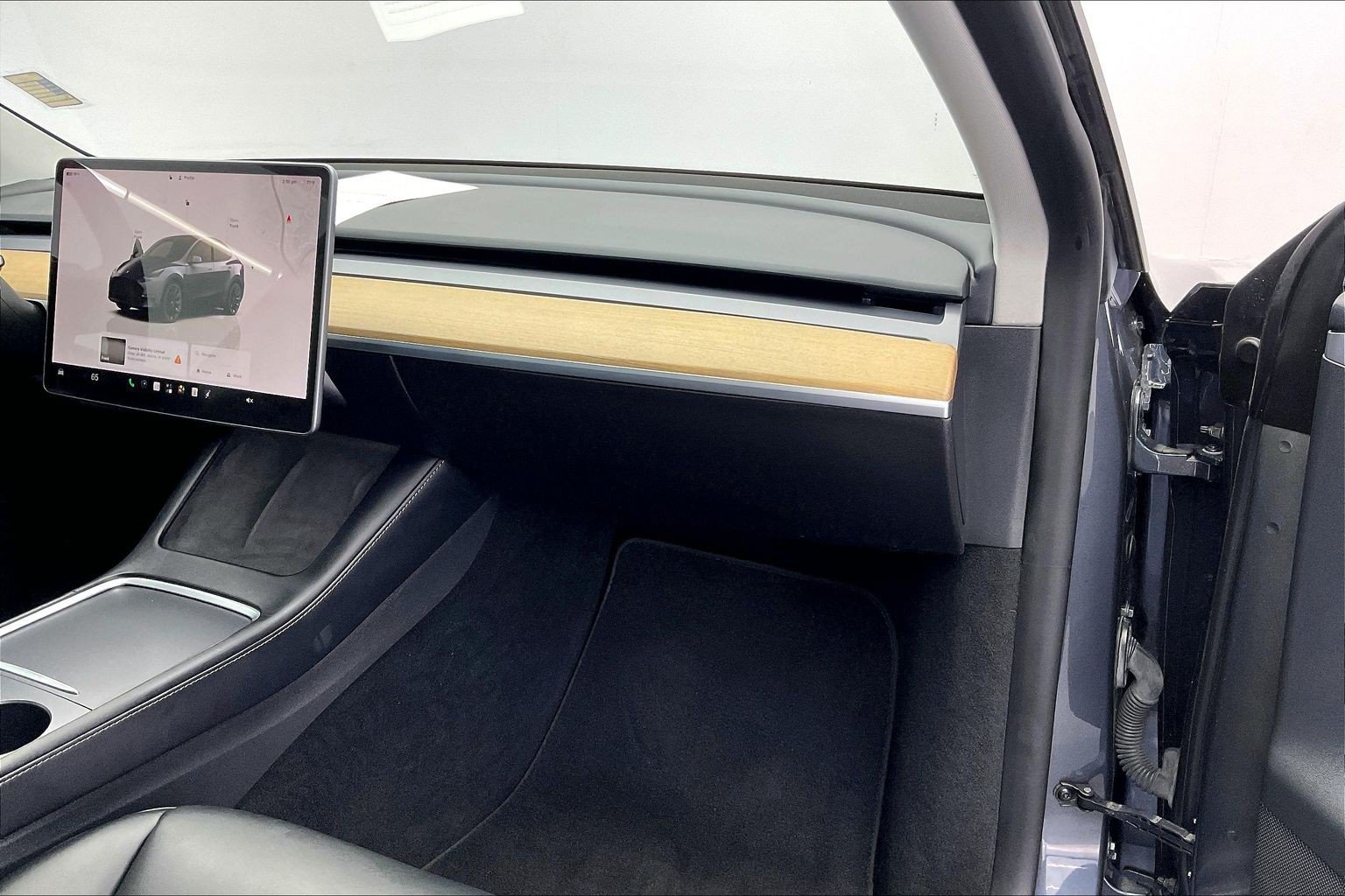 Used 2023 Midnight Silver Metallic Tesla Long Range image 15