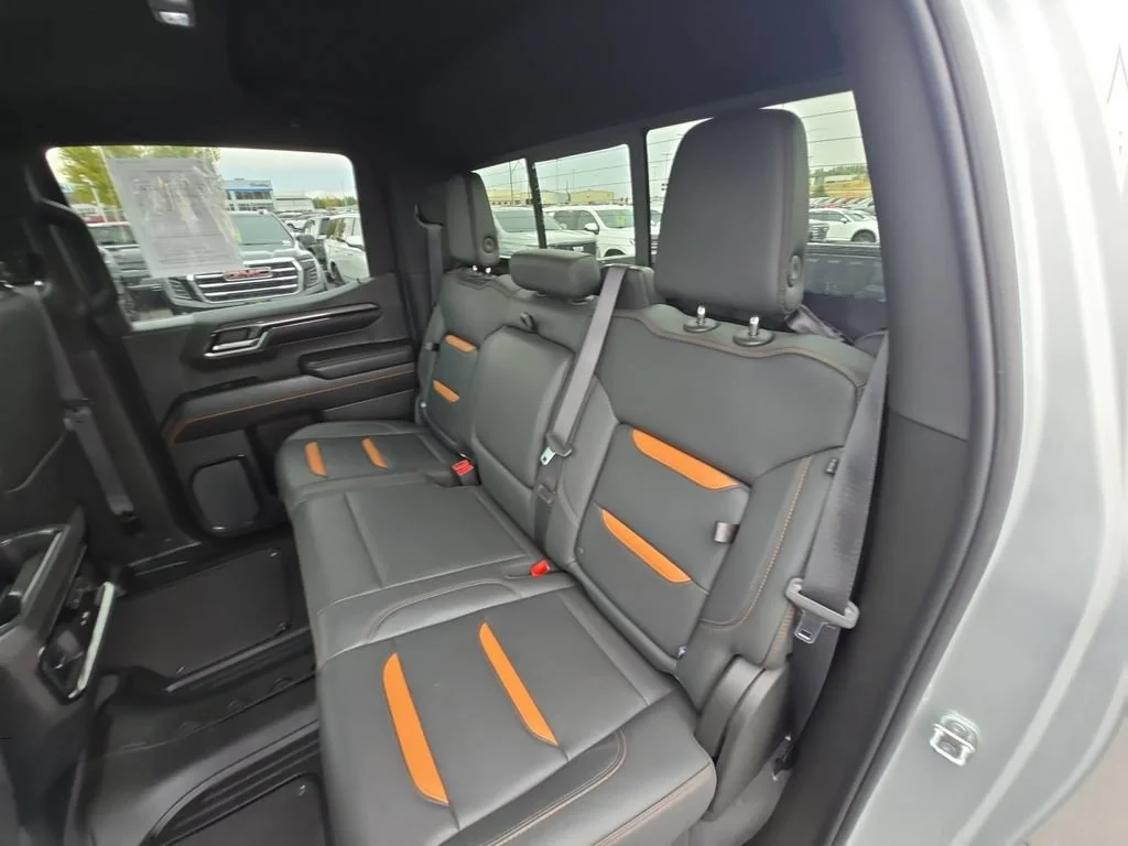 Certified Used 2022 QUICKSILVER METALLIC GMC AT4 image 22