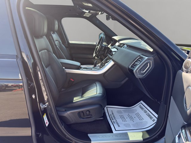 Used 2022 Black Land Rover HSE Silver Edition image 19