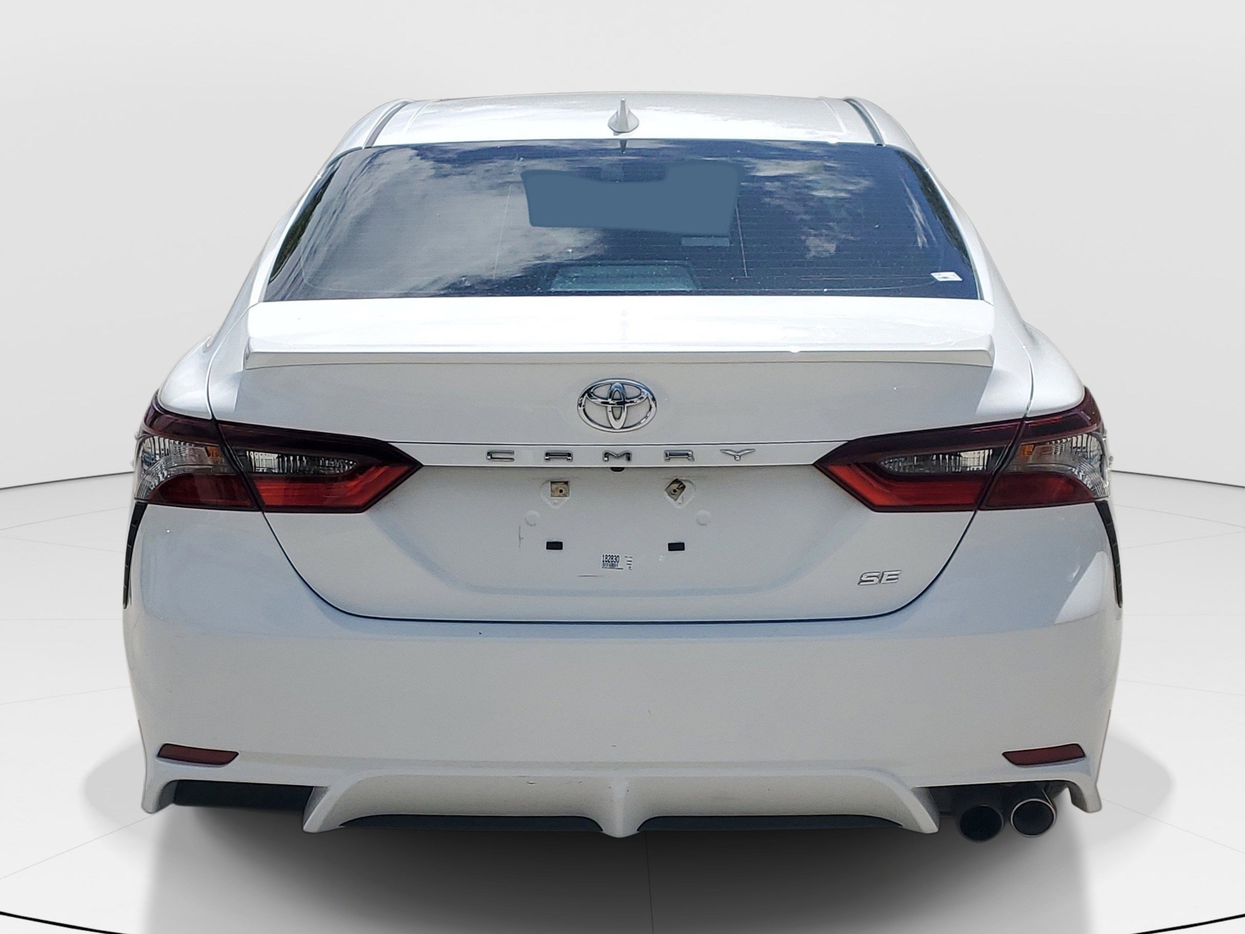Used 2023 Ice Toyota SE image 4
