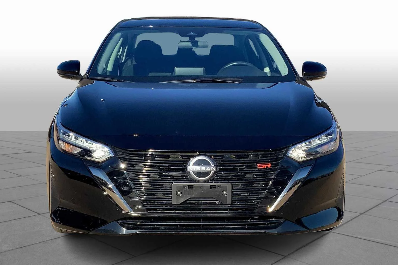 Used 2024 Super Black Nissan SR image 3