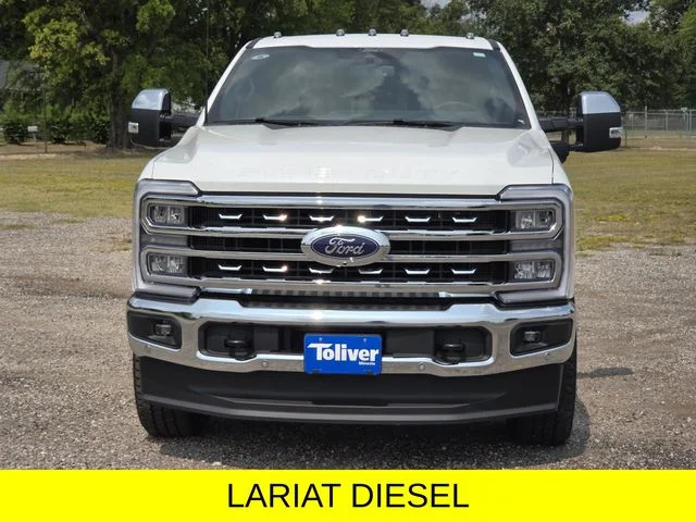 New 2026 Star White Metallic Tri-Coat Ford F-250® Lariat® image 3