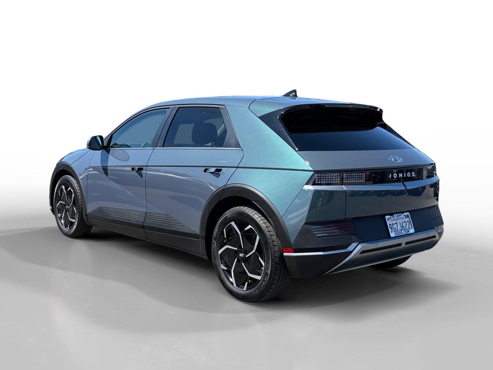 Used 2023 Teal Hyundai SEL image 3