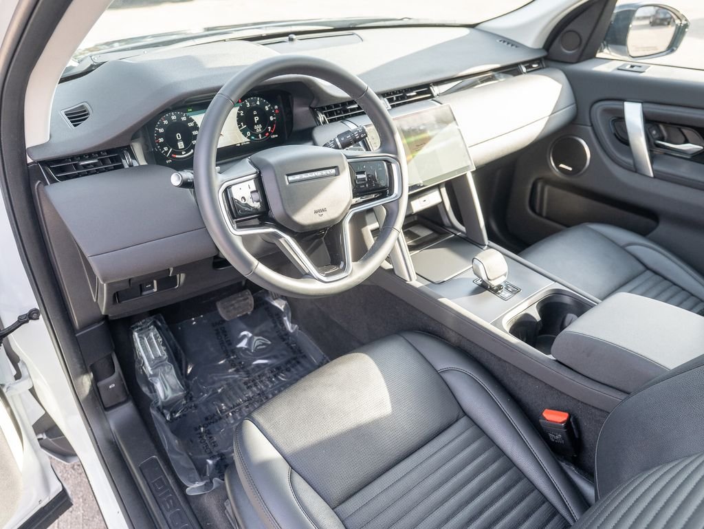 Used 2025 White Land Rover S image 12