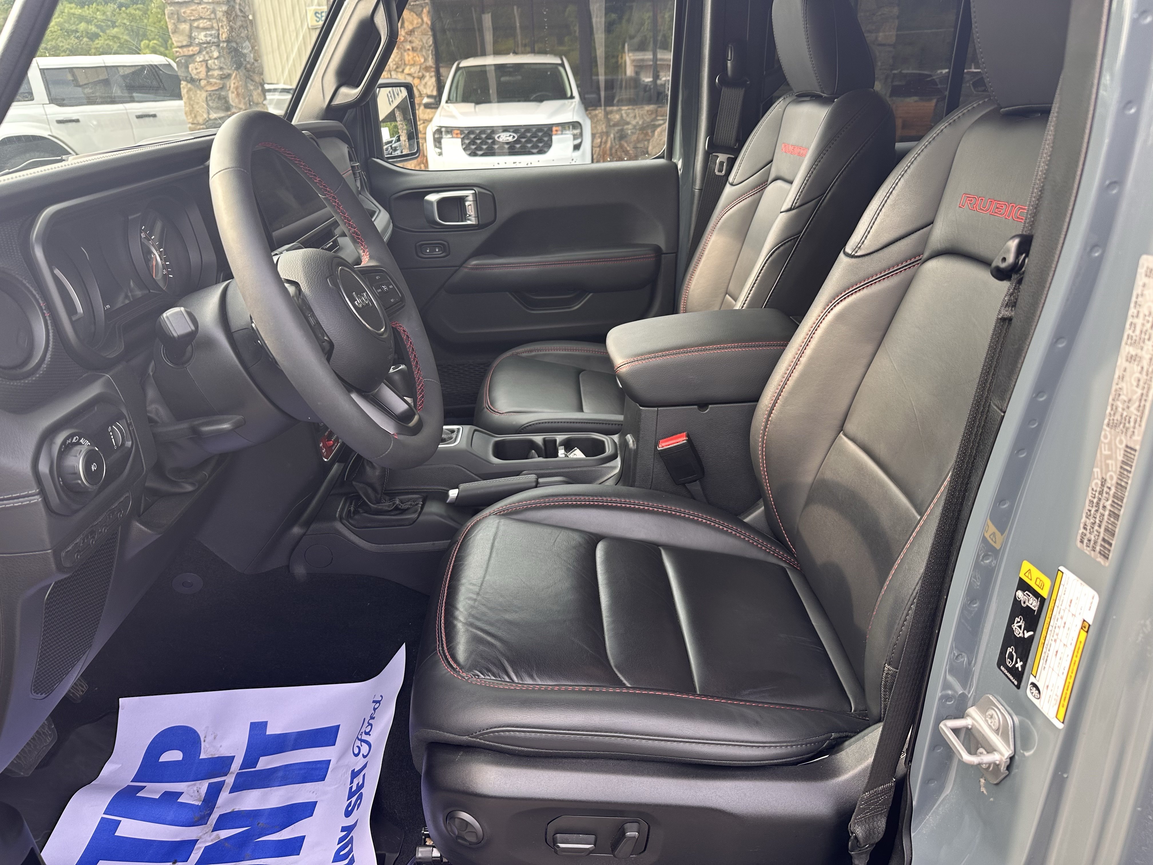 Certified Used 2024 Anvil Clearcoat Jeep Rubicon X image 10