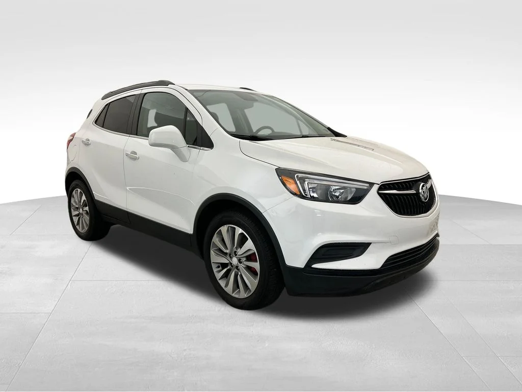 Used 2020 White Buick Preferred image 7
