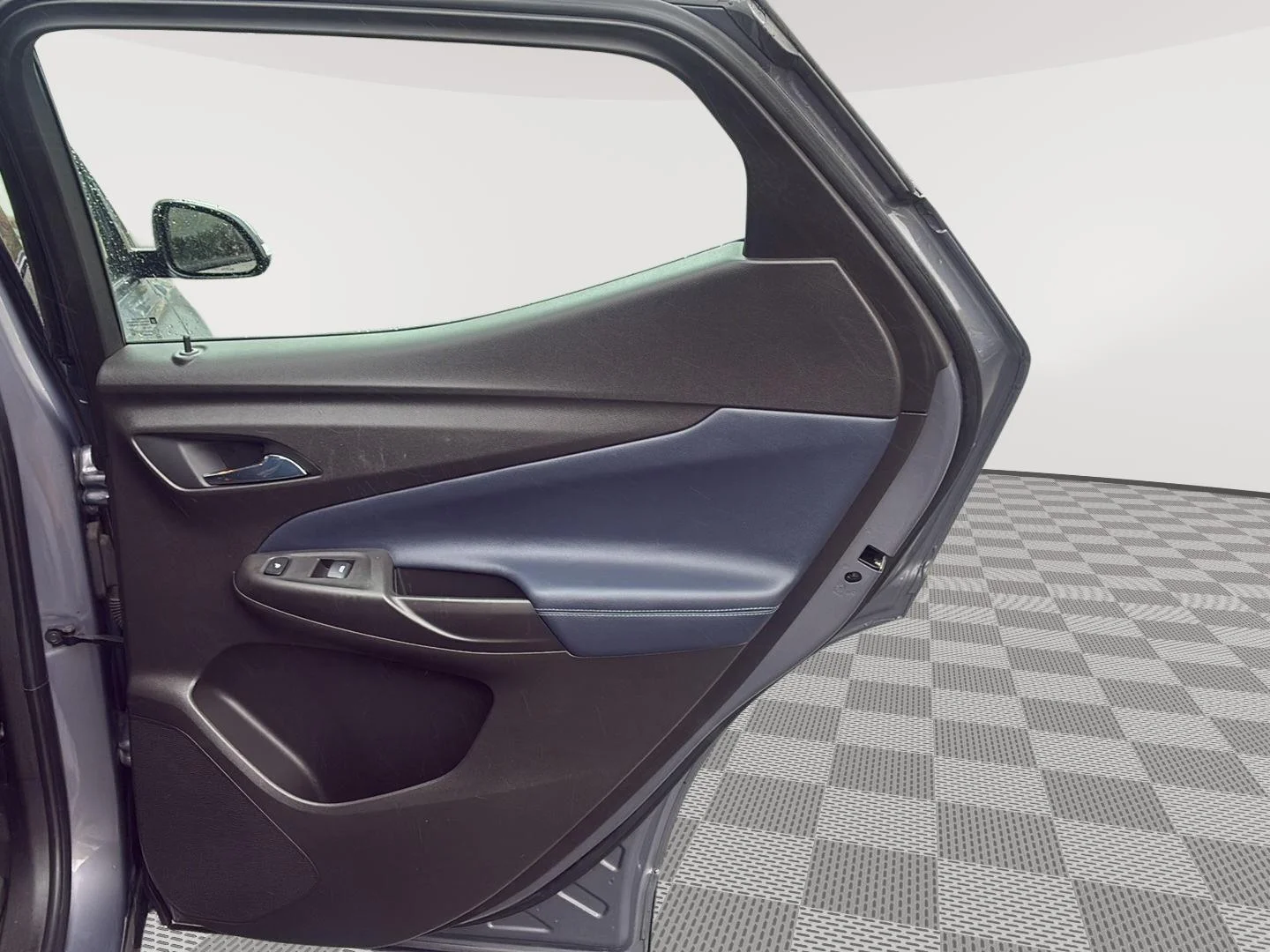 Used 2022 Gray Ghost Metallic Chevrolet Premier image 14