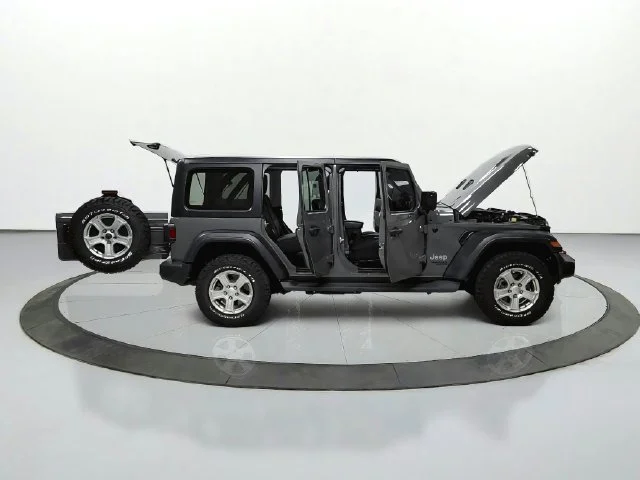 Used 2021 Gray Jeep Unlimited Sport S image 17