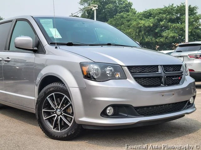 Used 2018 Silver Dodge SE Plus image 2