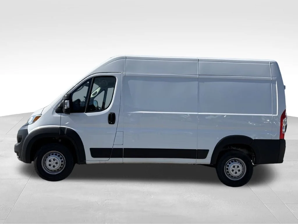 Used 2025 White Ram High Roof image 2