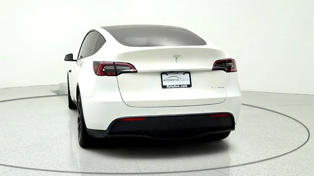Used 2021 Pearl White Multi-Coat Tesla Long Range AWD w/ Acceleration Boost image 6