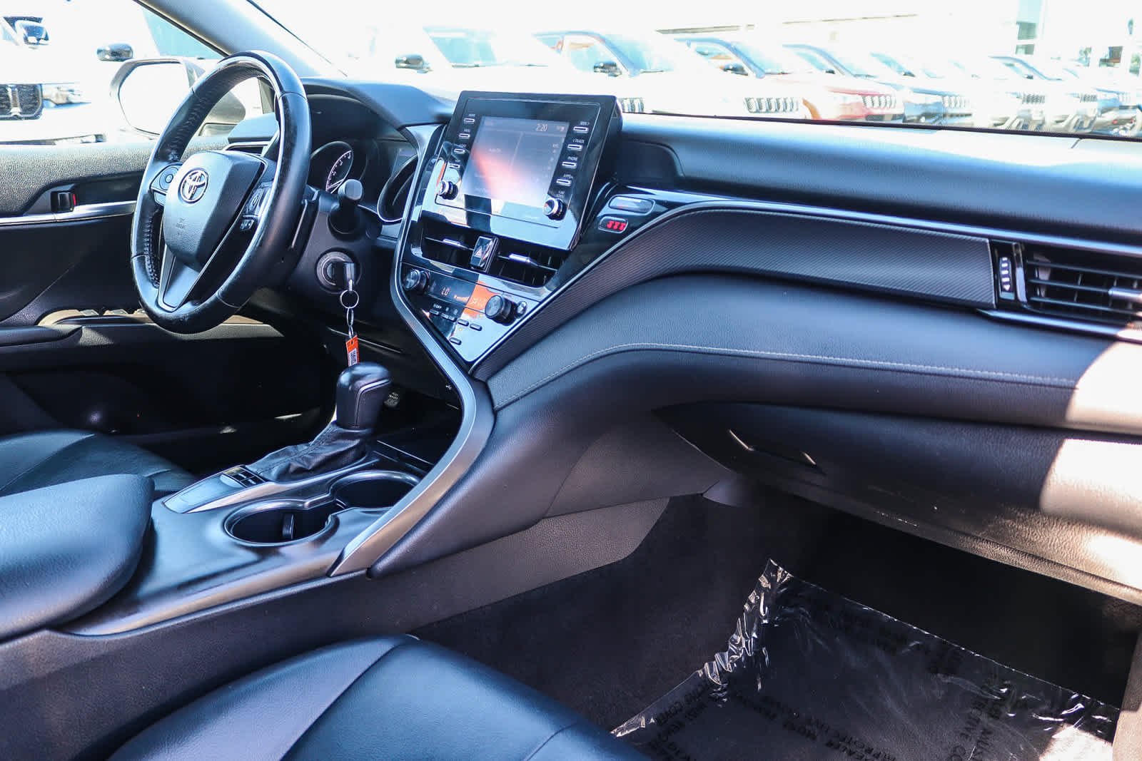 Used 2023 Ice Cap Toyota SE image 16