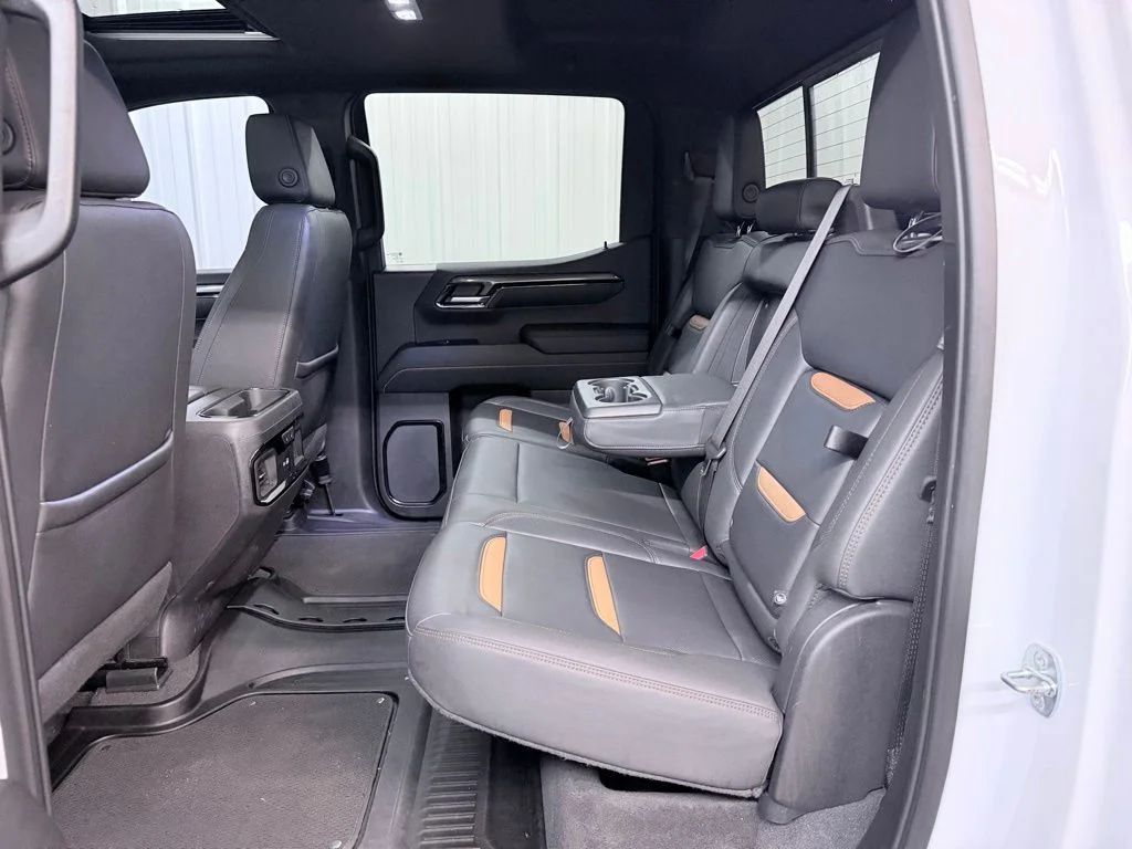 Used 2023 White GMC AT4 image 36