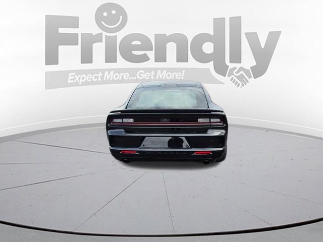 New 2026 Diamond Black Crystal Pearlcoat Dodge R/T image 5