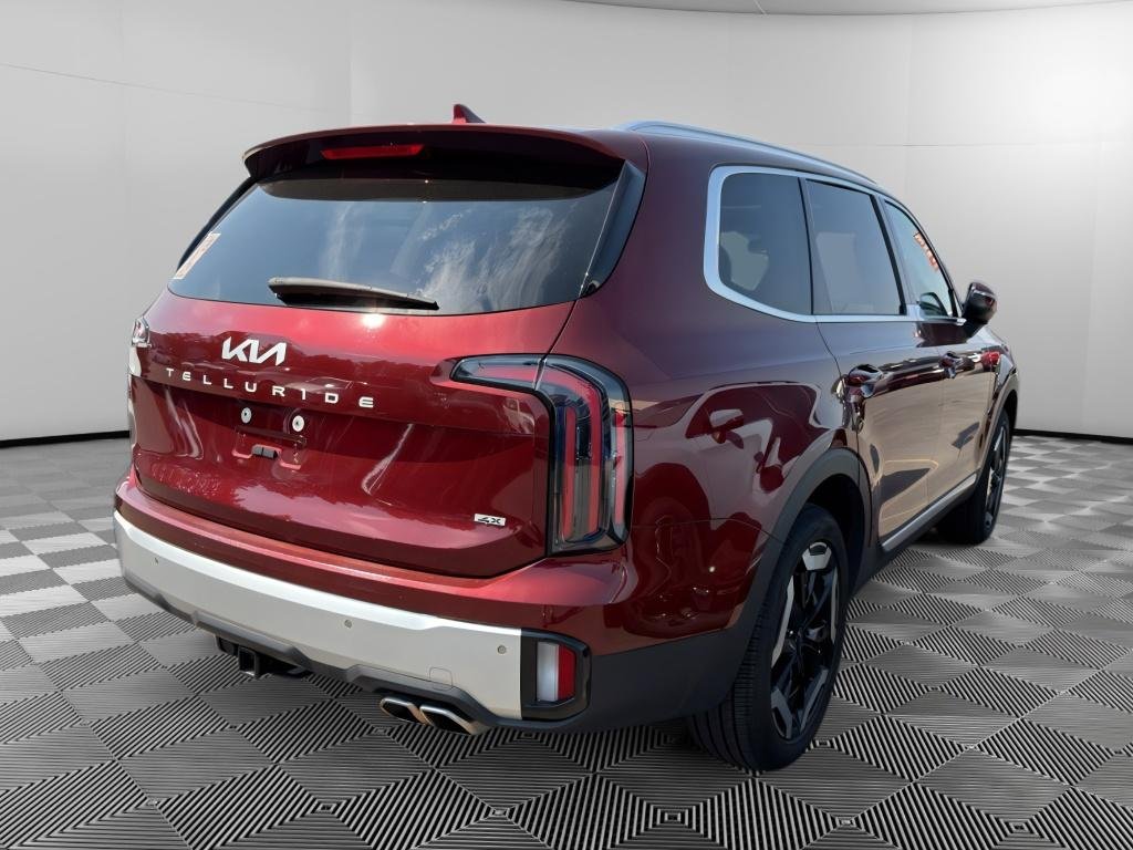 Certified Used 2024 Dawning Red Kia EX image 4