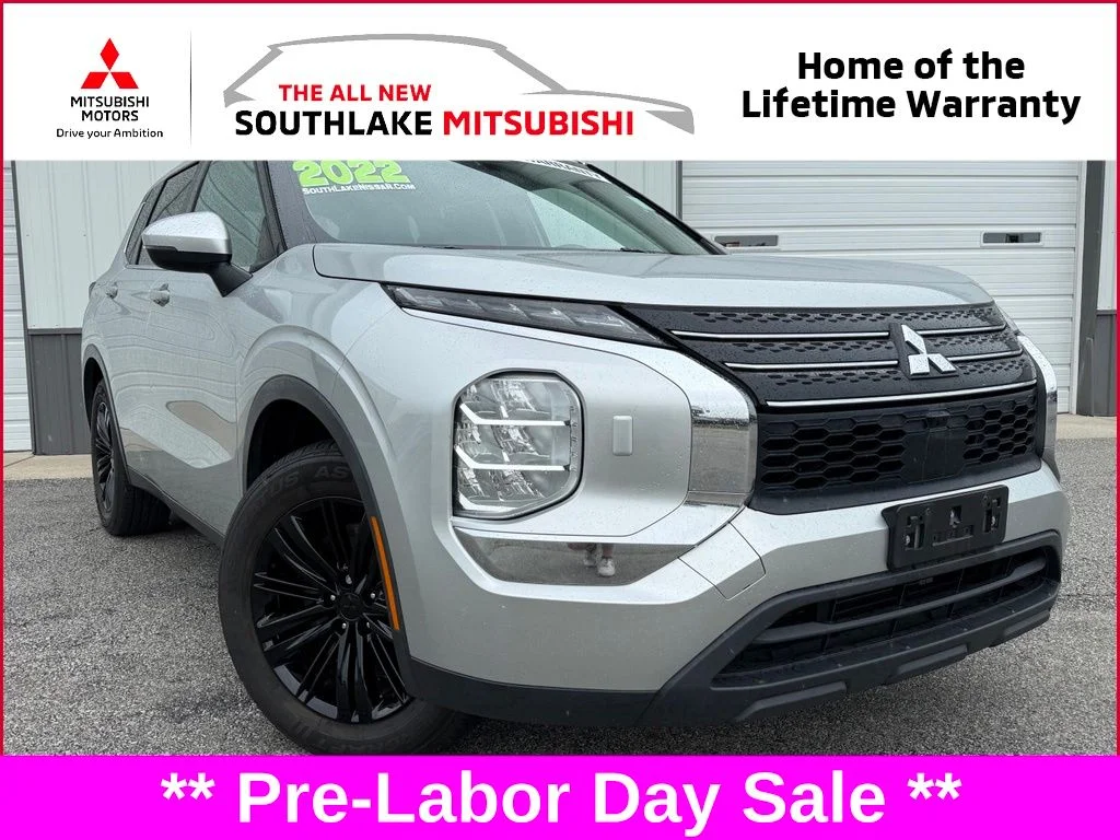 Used 2022  Mitsubishi ES image 1