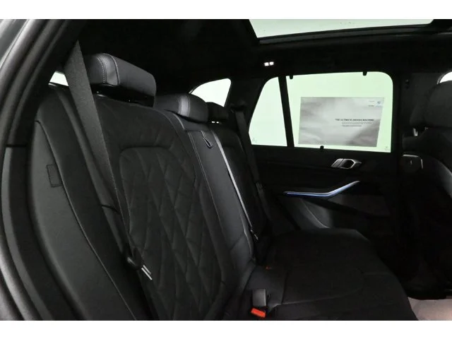 New 2026 Skyscraper Grey Metallic BMW xDrive50e image 37