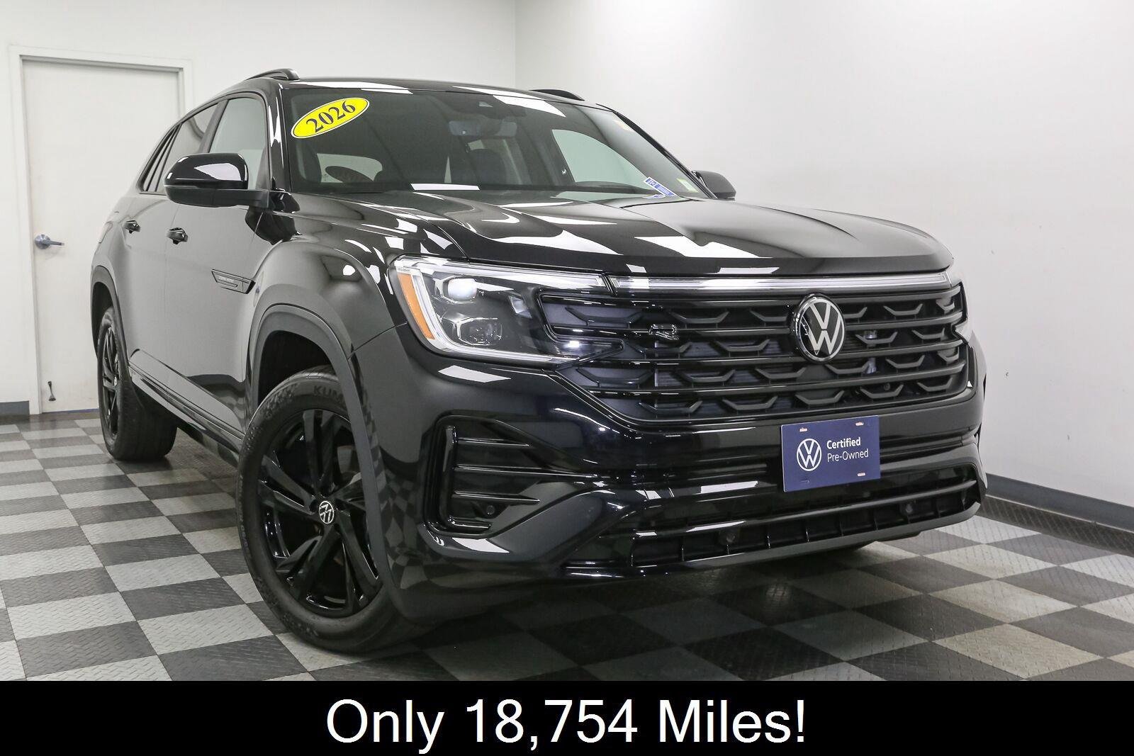Used 2026 Deep Black Pearl Volkswagen 2.0T SEL R-Line Black image 3