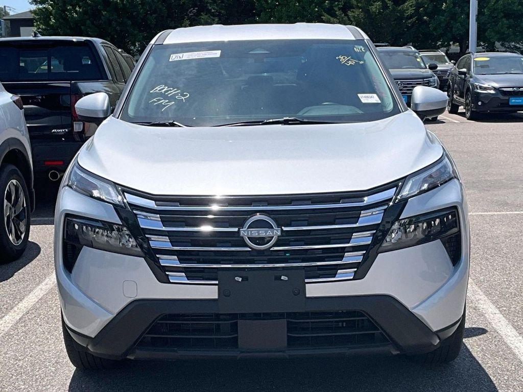 Certified Used 2025 Silver Nissan SV image 2
