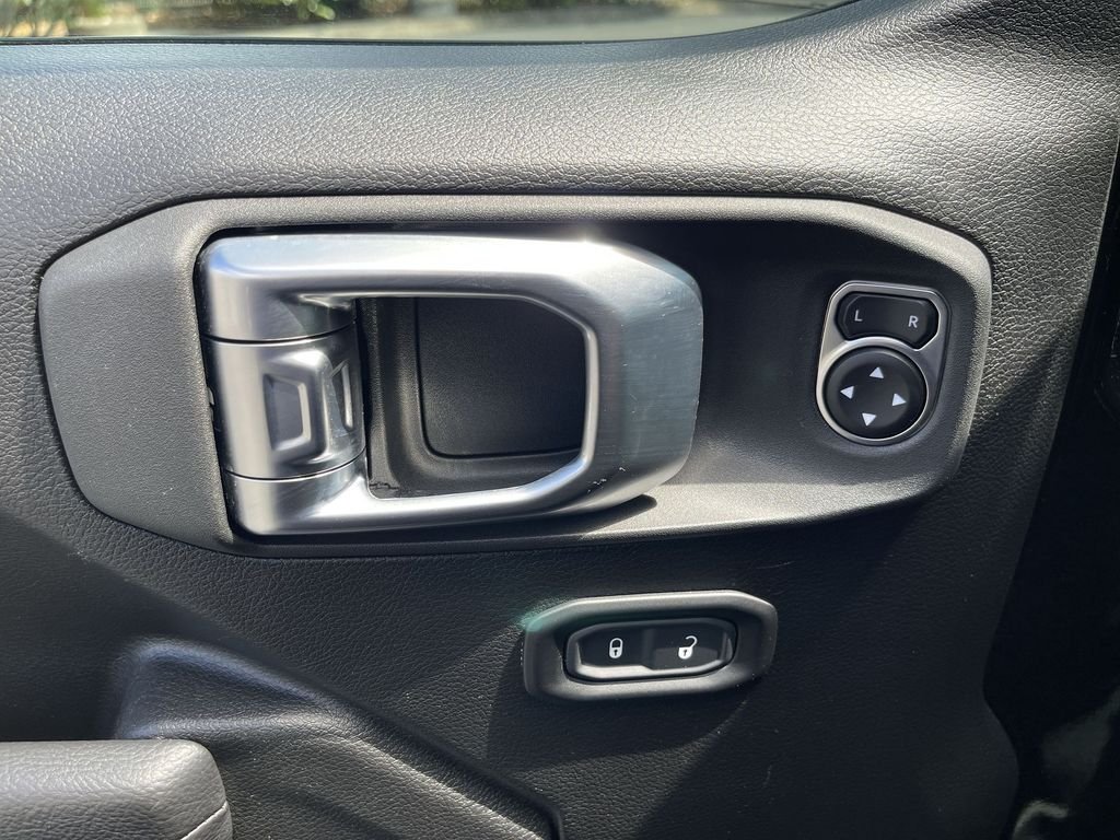 Used 2023 Black Jeep Rubicon image 24