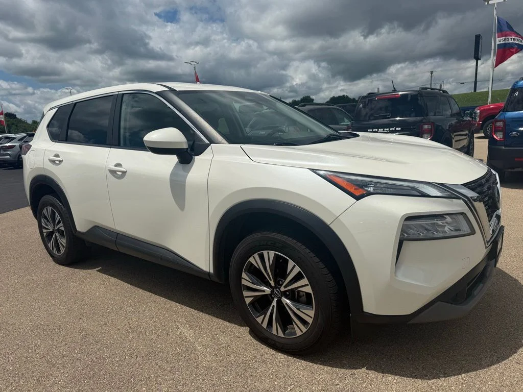 Used 2023 Nissan Rogue SV with VIN JN8BT3BB5PW477910 for sale in Beaver Dam, WI